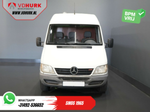 Mercedes-Benz Sprinter Bestelbus 311 CDI L2H2 NL Auto/ APK 07-2025/ 3 Pers./ 2.8t Trekverm./ Sidebars/ Trekhaak