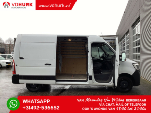 Renault Master Van T35 2.3 dCi 135 cv L2H2 BPM GRATIS! NL auto/ 270Gr.Porte/ 2.5t Dispositivo di traino/ Carplay/ Navi/ PDC/ Airco