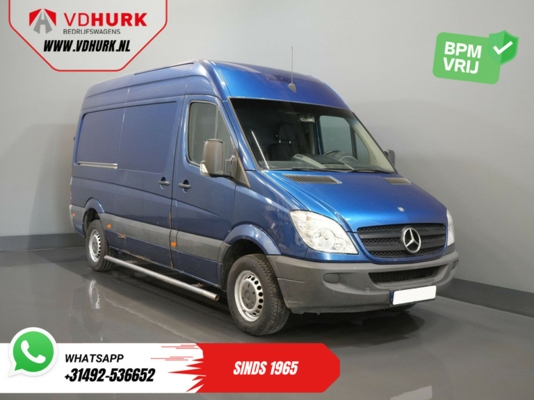 Mercedes-Benz Sprinter Van 315 2.2 CDI Aut. L2H2 NL car/ 2.8t Towing capacity/ Roof fan/ Sidebars/ Towing hook