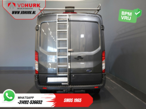 Ford Transit Bestelbus 330 2.0 TDCI 170 pk Trend L2H2 BPM VRIJ! NL Auto/ DB Riem VV/ 2.8t Trekverm/ Imperiaal + Ladder/ Cruise/ Camera/ Airco/ Trekhaak